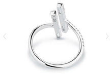 Laden Sie das Bild in den Galerie-Viewer, H Luxe - 0.70ct/ VS Diamond Ring/ 18K White Gold